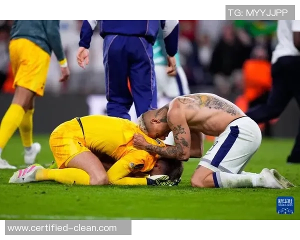 热刺逆转曼联收获胜利帽子戏法点燃全场激情